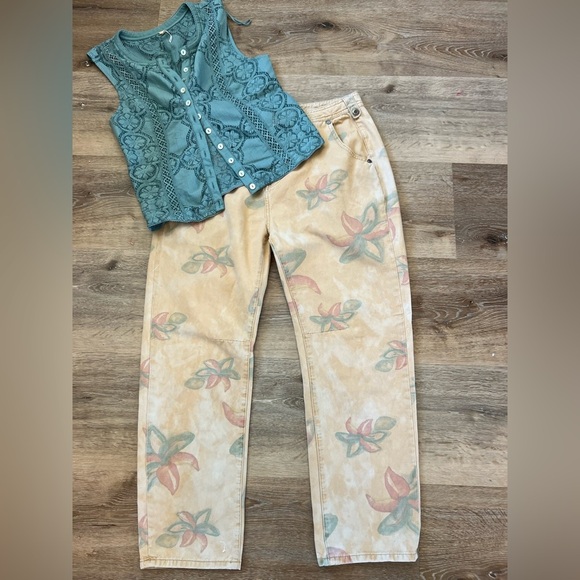 One Teaspoon tropical Safari Pants, size 30 drawstring waist, tapered leg - Picture 4 of 9